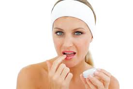 dudak koruyucu krem ile ilgili görsel sonucu