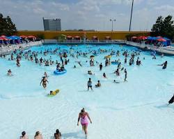 Image of Tidal Wave wave pool at Six Flags Hurricane Harbor