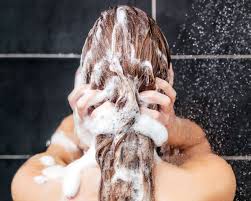 washing hair ile ilgili görsel sonucu