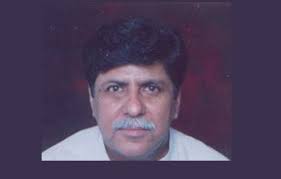 Asghar-Nadeem-Syed-1. LAHORE: Famous Pakistani playwright and author Asghar Nadeem Syed has injured in a firing attack on his car while passing through the ... - Asghar-Nadeem-Syed-1