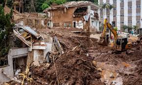 Sobe para 72 o número de mortos nas chuvas em Minas Gerais