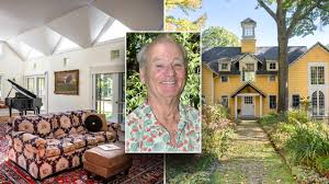 Bill Murray's former New York home in swanky star-studded enclave hits the 
market for $3.69 million