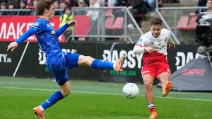 Jensen zet Utrecht op voorsprong tegen Twente • Sparta: 'Oufkir verkast naar AZ'