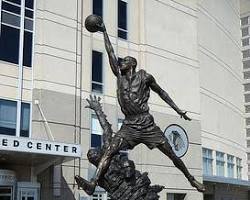 Image of Michael Jordan statue in Chicago