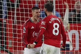 Man United 2 Brentford 1: Bruno Fernandes’ 19th assist, Champions League place all but sealed - The Athletic