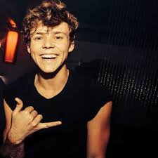 Znalezione obrazy dla zapytania ashton irwin