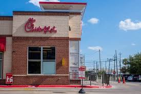 Chick-fil-A Bilked for $80,000 in Fake Mac-and-Cheese Refunds, Police Say