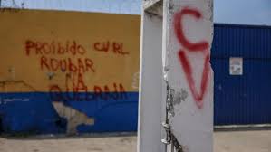 Como os EUA agiram em países com grupos declarados terroristas
