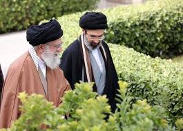 شجره‌نامه خانواده آیت‌الله شهید سیدعلی خامنه‌ای | فرزندان رهبر شهید انقلاب با چه خانواده‌هایی وصلت کردند و کدام اعضاء به شهادت رسیدند؟ +اینفوگرافی