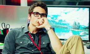 Resultado de imagem para dylan o'brien tumblr