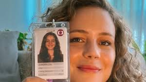 Leandra Leal mostra recuperação do cabelo após finalizar 'Coração acelerado'