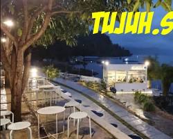 Tujuh Semeja Danau Laut Tawar cafe, buatan AI
