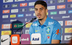 Jair x Murillo: compare números após a Copa do Mundo