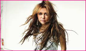 Résultat de recherche d'images pour "image de magazine disney channel nue"