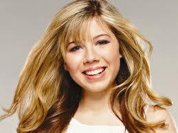 Sam Puckett (Jennette McCurdy) is Carly&#39;s 13-year-old (17/18 in season 5) best friend and co-host of iCarly. While she&#39;s also friends with Freddie, ... - Imagesj