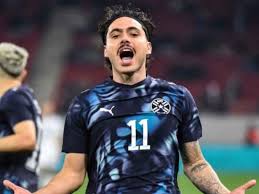 Técnico do Paraguai responde como Maurício pode virar titular