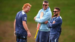 England v Sri Lanka Third ODI - Jamie Overton and Jordan Cox collide - BBC