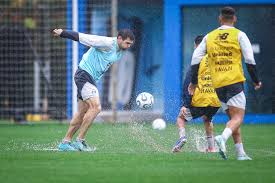 Saiba como está a busca do Grêmio por zagueiro para substituir Viery