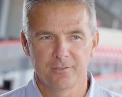 Image of Urban Meyer coaching football