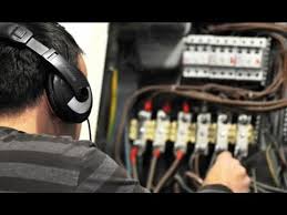Image result for pergjimet me telefon nga policia