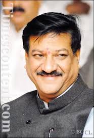 Maharashtra Chief Minister Prithviraj Chavan at the 7th anniversary celebration of &quot;Dainik Bhaskar&quot; newspaper - Prithviraj-Chavan