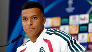 Mbappé: “He hecho mucha historia, es un buen año para ganar el Balón de Oro”