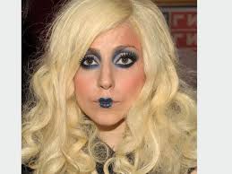 صور للمغنية الشهيرة lady gaga (نقاش بالصور) Images?q=tbn:ANd9GcT4OnncDzOTy-vfUzLK22MznjIc6mMAJrMIShd3D-Dd-yyiJJV_