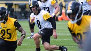 Steelers Players Ecstatic to Welcome Back QB Aaron Rodgers