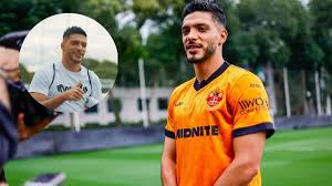 ¡Regresó! Raúl Jiménez ya reportó con los Wolves tras la Copa del Mundo 2026