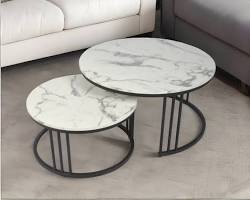 صورة طقم طاولات شاي وقهوة مع مفرش مائدة