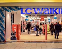 Изображение: LC Waikiki clothing store in Uzbekistan