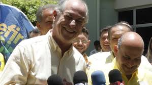 Ciro Gomes chama Renan Santos de “talento”, mas diz que “falta maturidade”