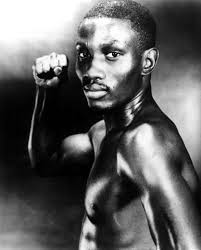 Фотография Пернелл Уитакер (photo Pernell Whitaker). Ключевые слова: Когда родился Пернелл Уитакер? Какой возраст у Пернелл Уитакер? Какое семейное ... - whitaker_3