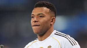 El récord de 59 goles de Mbappé que iguala a su ídolo Cristiano Ronaldo