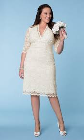 Resultado de imagem para novos modelos de plus size para noivas