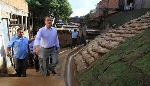 Resultado de imagem para foto de encosta em salvador