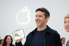 Apple Unveils the iPhone Duo, a Foldable Phone That Costs $1,999 — The New York Times