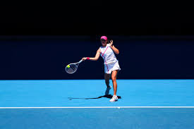 WTA Wuhan Day 2: Swiatek vs. Bouzkova Predictions