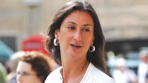 Blogger Daphne Caruana Galizia said this evening that even though she has known Richard Cachia Caruana for most of her adult life, she only met him in ... - ad8675814c9f3e865223833ea47754881556481730-1340206709-4fe1ee75-620x348