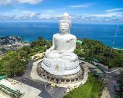 Image of Big Buddha statue overlooking Pattaya