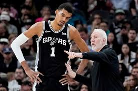 Stephon Castle with the San Antonio Spurs