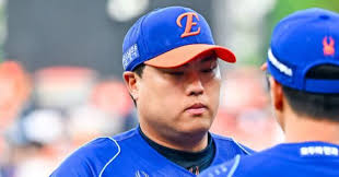 Hanwha swaps Choi for Heo as Ryu Hyun-jin's battery to boost offense vs KT - CHOSUNBIZ