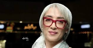 کتِ خاص و عینک قرمز: استایل بی‌نظیر پانته‌آ پناهی‌ها در کانون توجه!