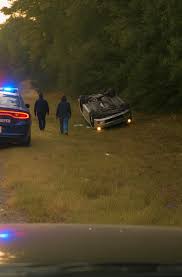 Man helps trapped driver in car accident