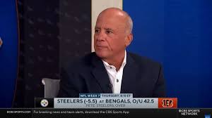 Aaron Rodgers Climbs the NFL Passing Yards Ladder! 🔥😱