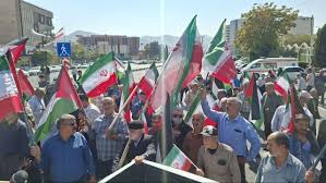 راهپیمایی نمازگزاران اراکی در حمایت از مردم مظلوم و مقتدر غزه