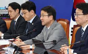 김민석