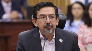 Arturo Chávez da la vuelta al tema del proveedor de las credenciales para votar del INE