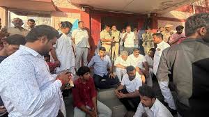 Barmer: शिव SHO बोले- ‘मैं वर्दी उतार देता हूं’…विधायक भाटी बोले- ईमान धर्म मर गया क्या? जानें क्या है मामला