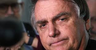 Bolsonaro Passa Mal em Goiás e Retorna a Brasília: Detalhes - Imagen ilustrativa del artículo
